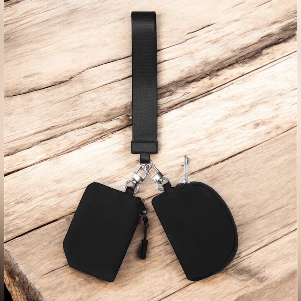 Stylish Double Pouch Wristlet Bags 🆕 Black/Black